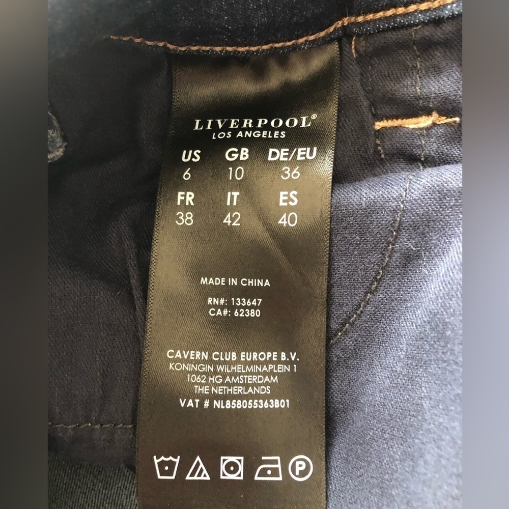 Liverpool Los Angeles The Crop Flare Jeans 6/31 - Picture 8 of 13